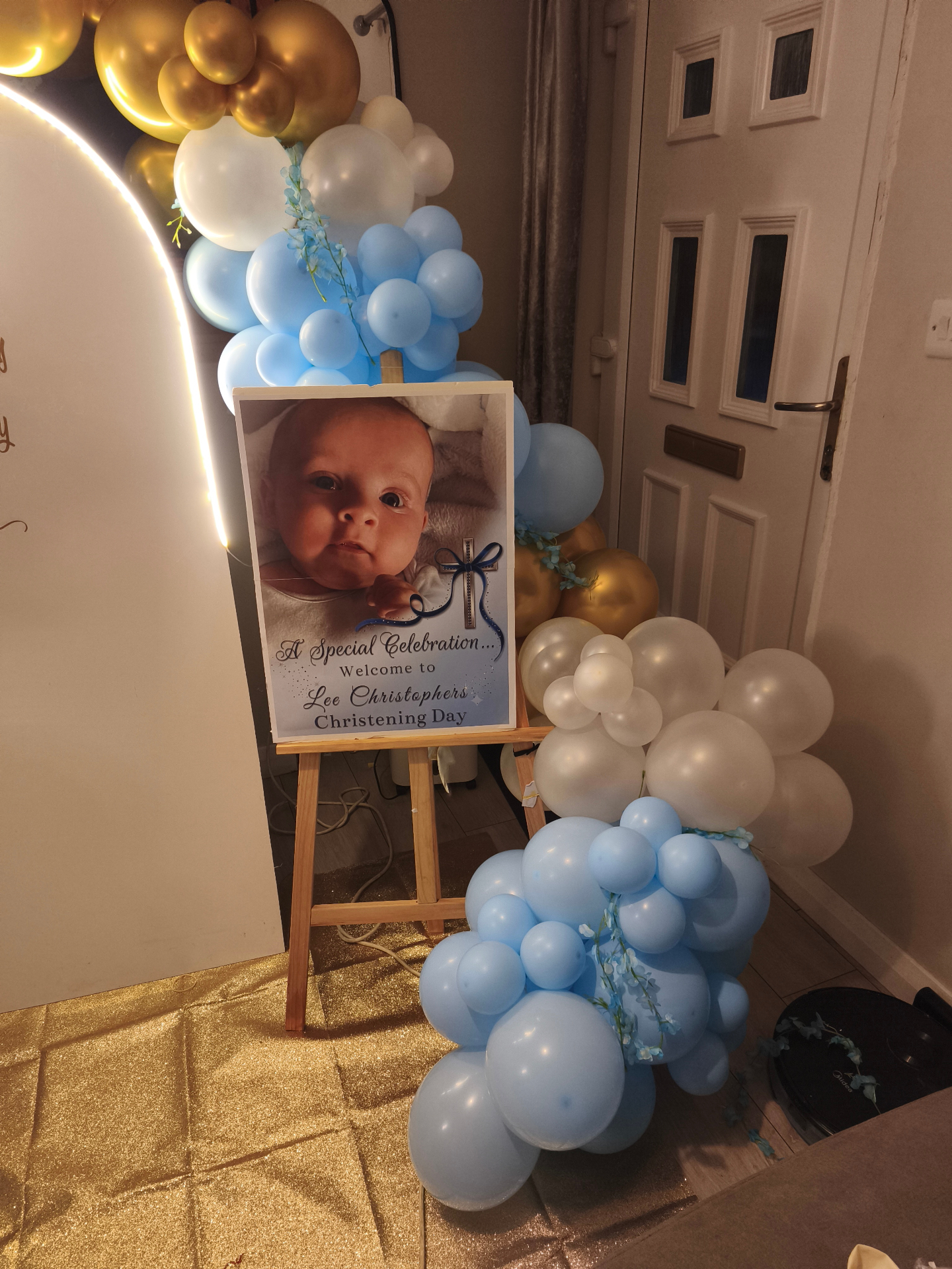 Lee's Christening welcome easel & garland